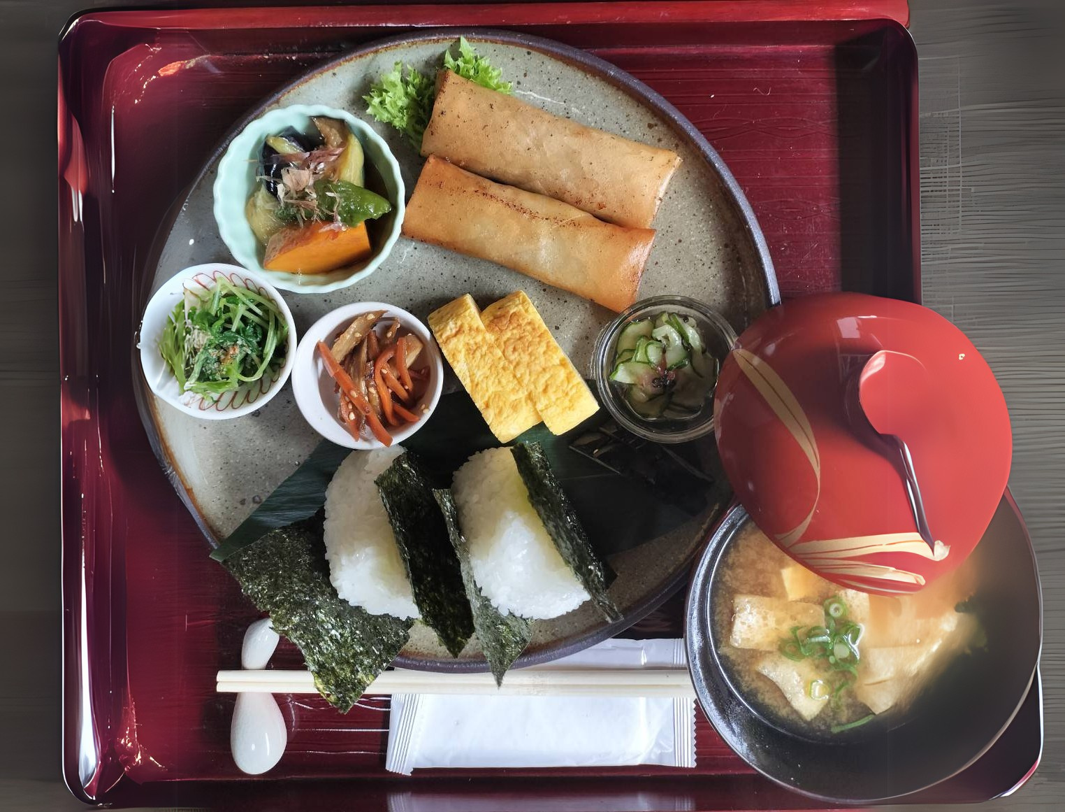 宇宙おむすび御膳